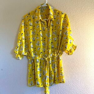 Woman’s size Small gathered waist blouse